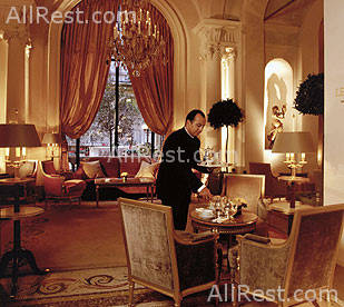Hotel Plaza Athenee 46